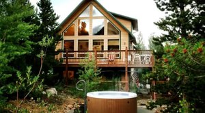 Soak In A Hot Tub Surrounded By Mountains At This Epic Cabin In Colorado