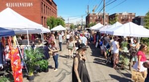 4 Must-Visit Flea Markets In Portland Where You’ll Find Awesome Stuff