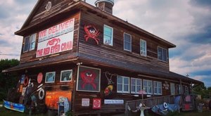 The Best Seafood In New Jersey Is Hiding Miles Down A Bumpy Dirt Road, But It’s So Worth The Effort