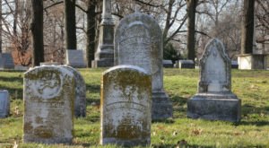 9 Disturbing Cemeteries Around St. Louis That Will Give You Goosebumps
