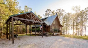 This Cozy Cabin Is The Best Home Base For Your Adventures In South Carolina’s Olde English District