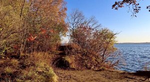 The One Hikeable Island In Wisconsin That’s Simply Breathtaking In The Fall