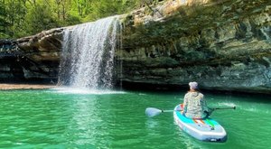 The Incredible Lake Experience In Arkansas Where You’ll See Limestone Bluffs, Waterfalls, Wildlife, And More