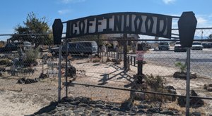 There’s A Coffin-Themed Property In Nevada, And It’s One Of The Quirkiest Places You’ll Ever Go