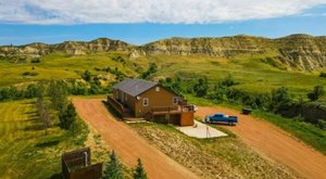 This Cabin Is The Best Home Base For Your Adventures In North Dakota’s Theodore Roosevelt National Park