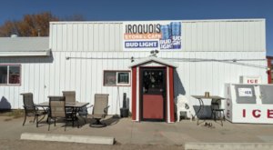 The Middle-Of-Nowhere General Store With Some Of The Best Caramel Rolls In South Dakota