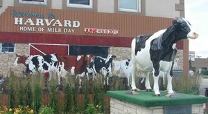 This Life-Size Cow Statue Has Been The Star Of A Small Illinois Town’s Annual Milk Day Festival Since 1966