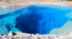 The Natural Sapphire Pool In Wyoming Is Devastatingly Gorgeous