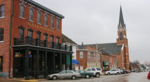 6 Slow-Paced Small Towns Near St. Louis Where Life Is Still Simple