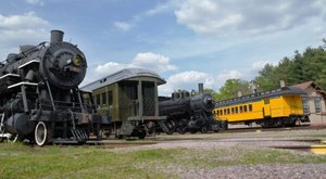Enjoy Tasty Barbecue With A Rolling View On This Wisconsin Rail Excursion