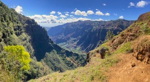 18 Best Hikes In Hawaii: The Top-Rated Hiking Trails To Visit In 2023